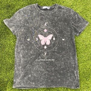 Adika Graphic Tee